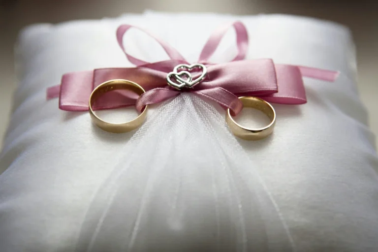 white gold rings