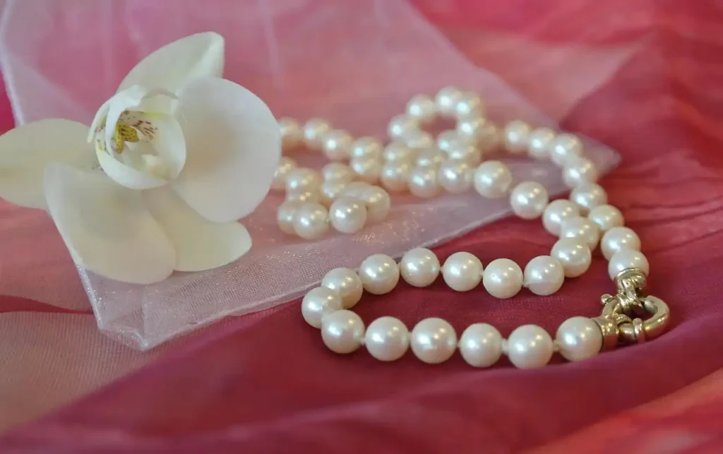 Pearls necklace