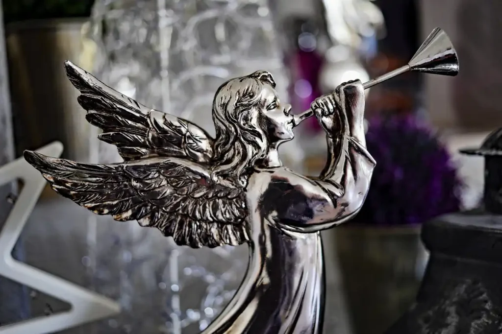 silver hollowware