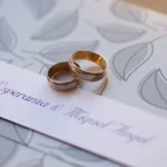 What to Write in a Wedding Card