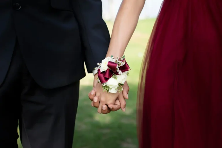 couple handfasting at wedding